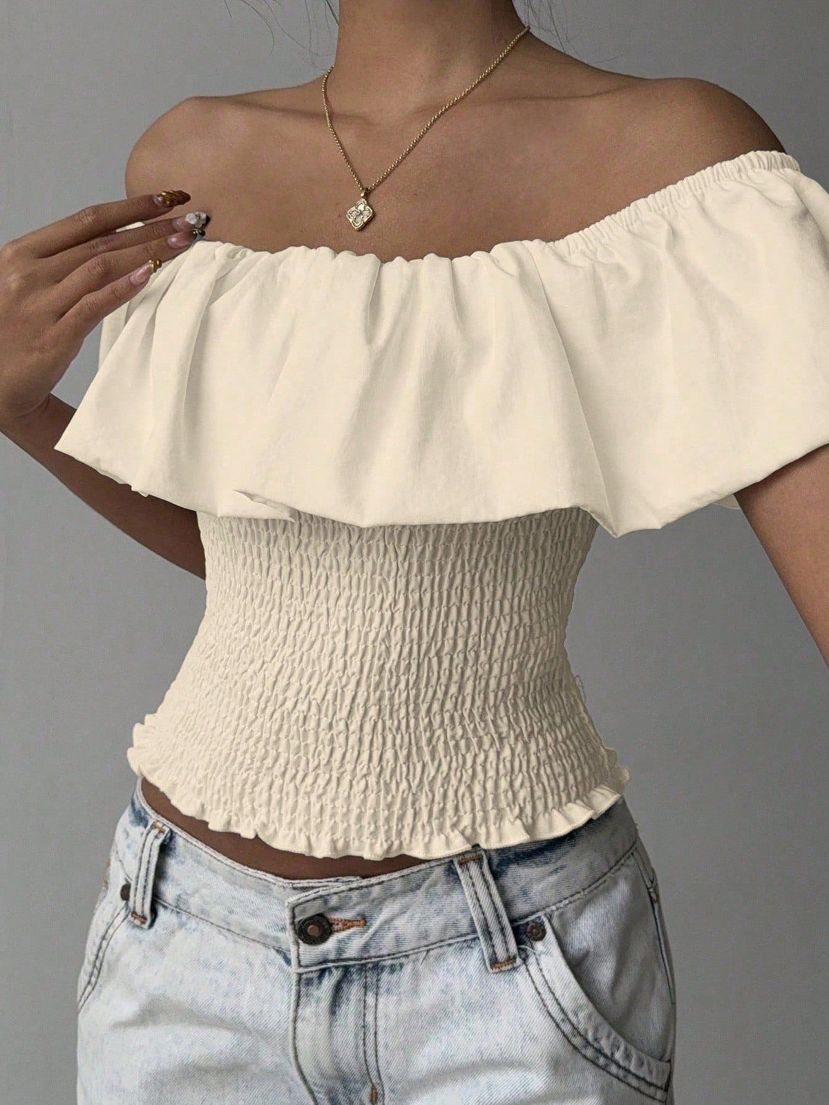 Women's Fitted Off-Shoulder Top with Defined Waist