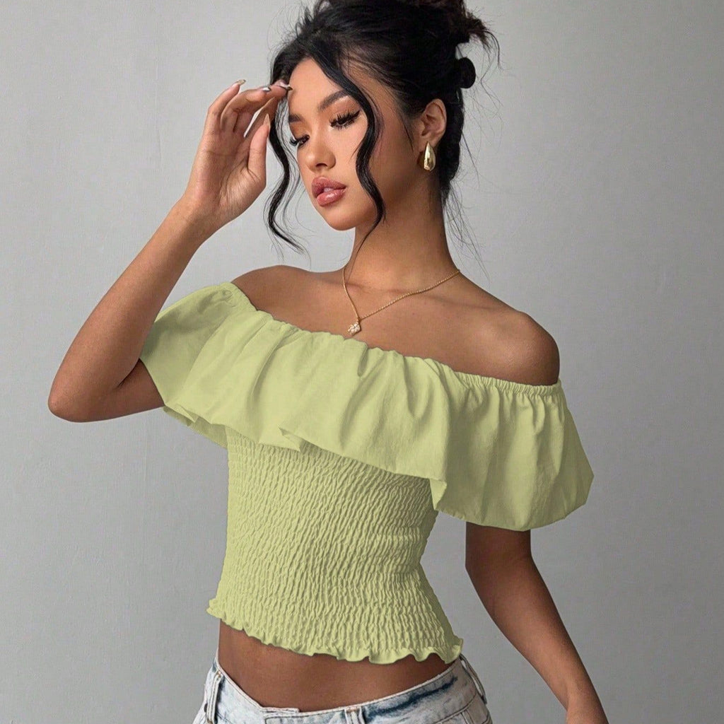Women's Fitted Off-Shoulder Top with Defined Waist