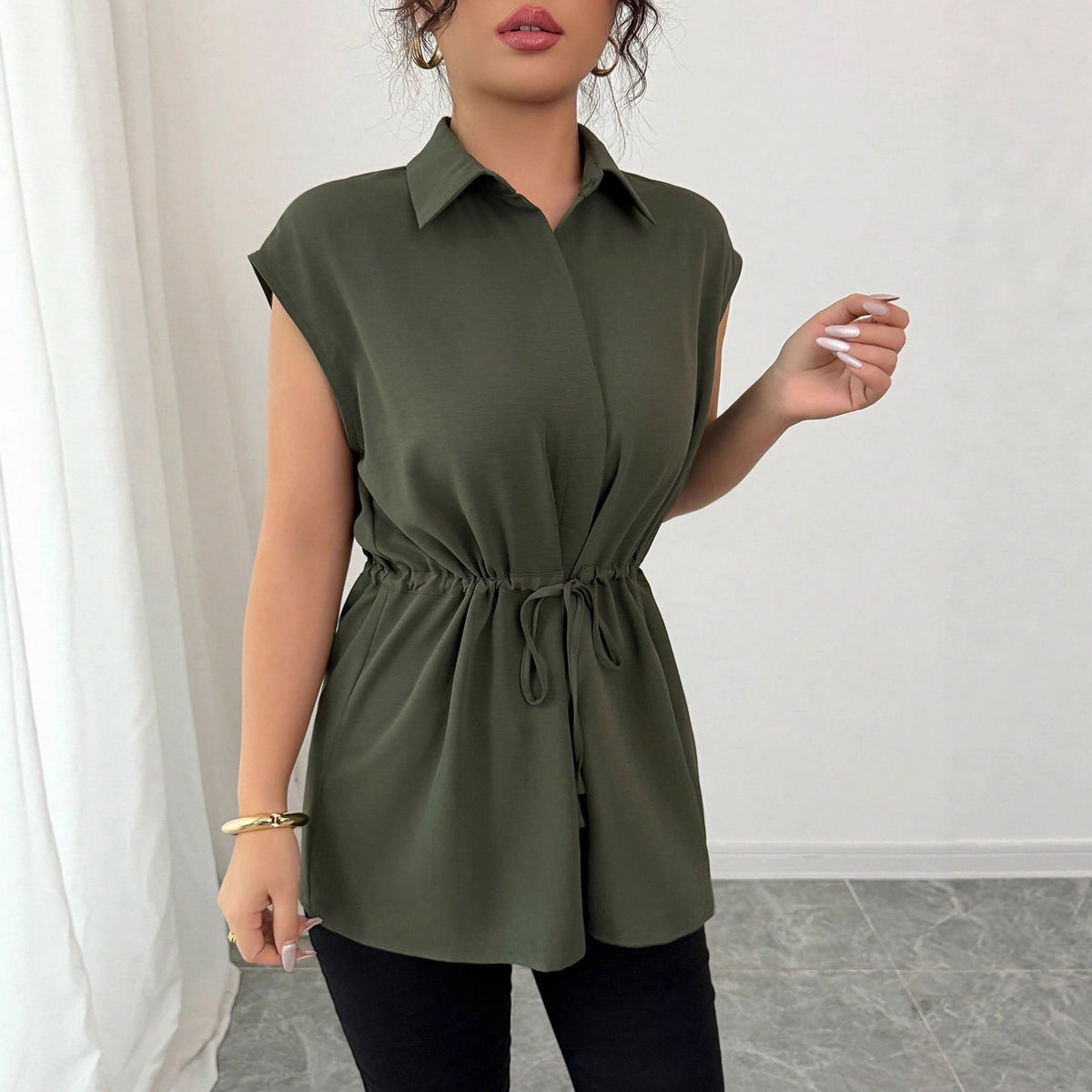 Women's Solid Polo Collar Short Sleeve Button-Front Top