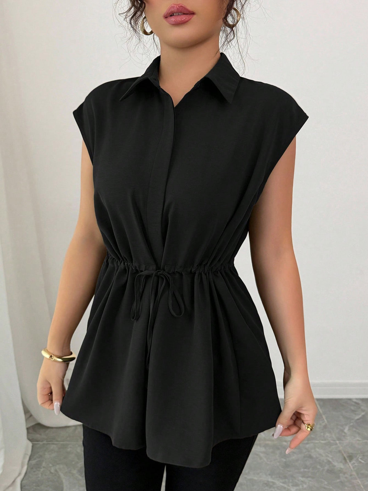 Women's Solid Polo Collar Short Sleeve Button-Front Top
